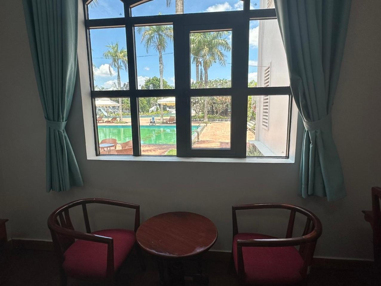 Ngoc Thu Hotel Soc Trang Bagian luar foto