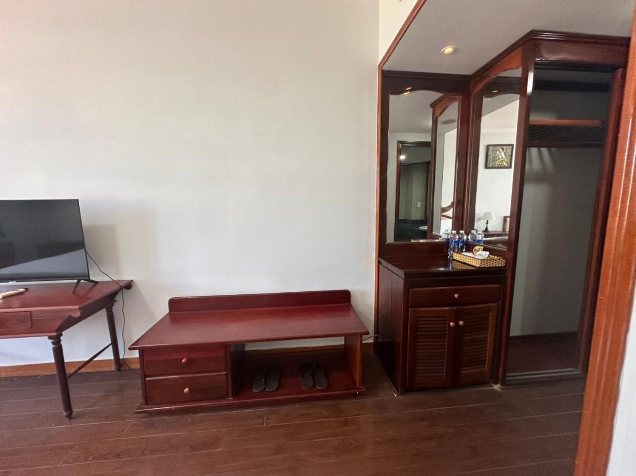 Ngoc Thu Hotel Soc Trang Bagian luar foto