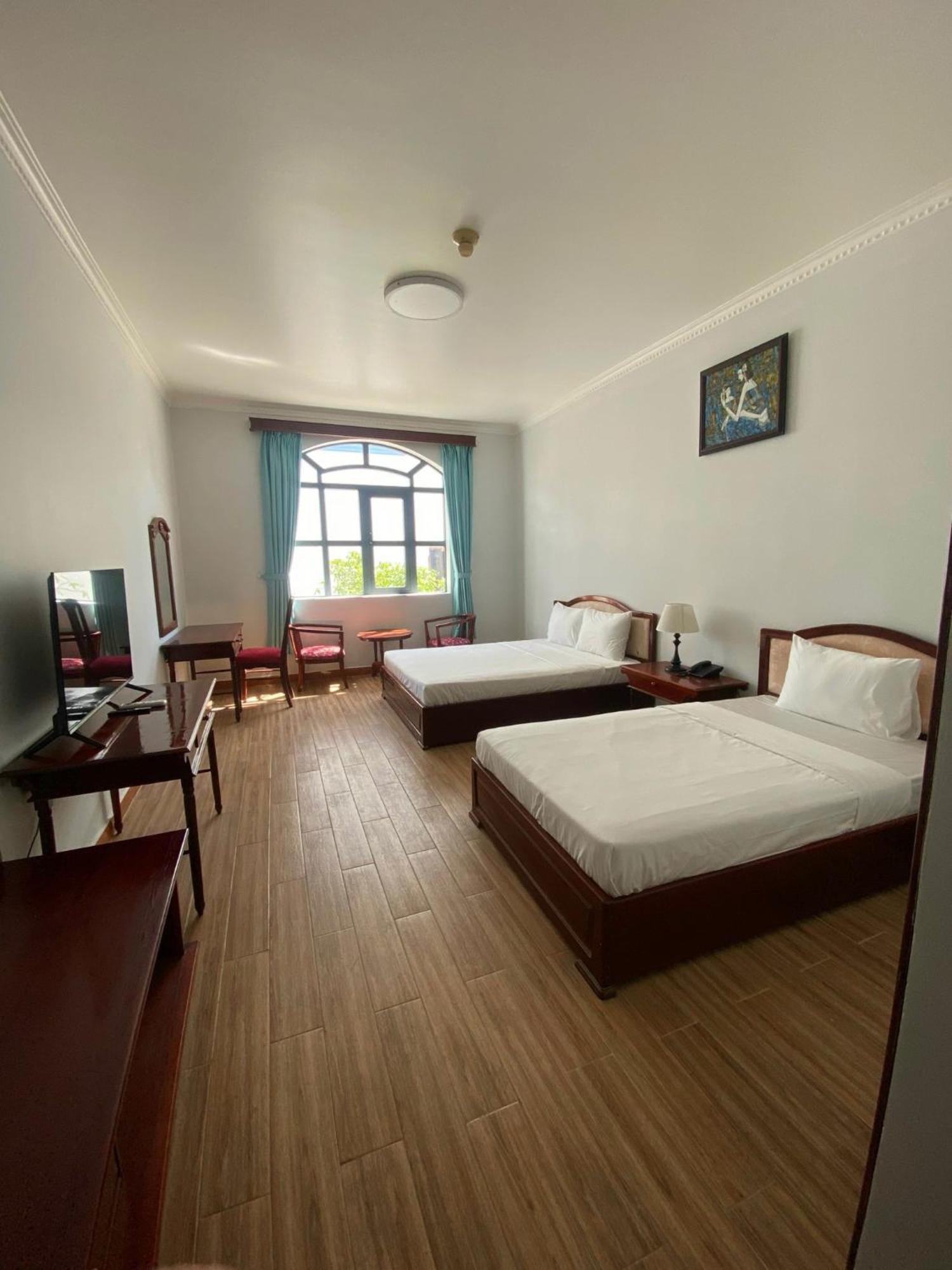 Ngoc Thu Hotel Soc Trang Bagian luar foto