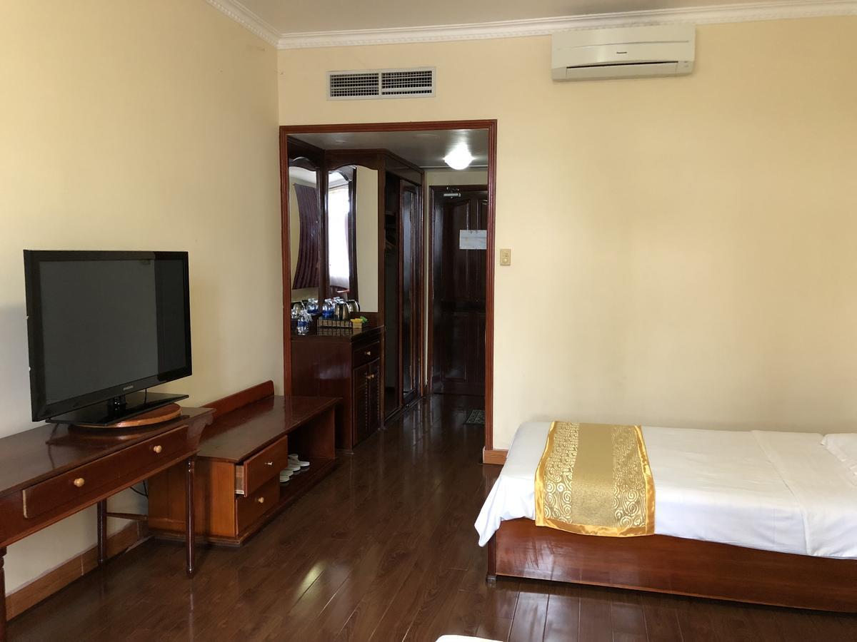 Ngoc Thu Hotel Soc Trang Bagian luar foto